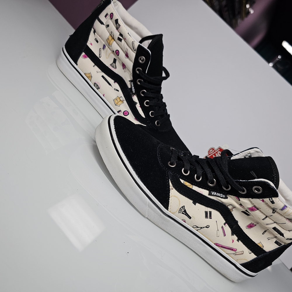 Vans Women's Black and White High-Top Sneakers